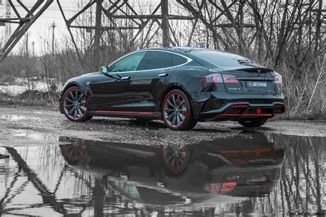 Larte Design Tesla Model S P85d Elizabeta Redline 41