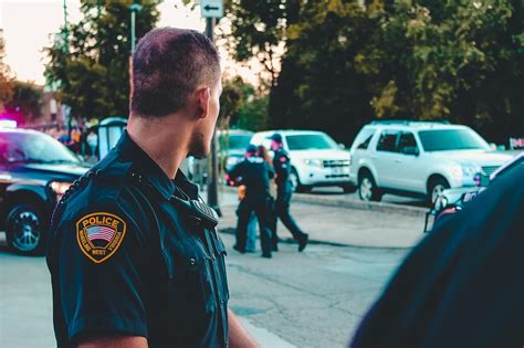 How To Become A Police Officer In 3 Simple Steps