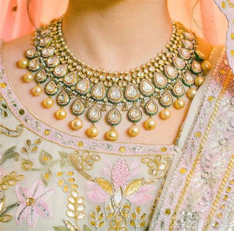 Jaw Dropping Gold Kundan Necklace Ideas For Your Wedding