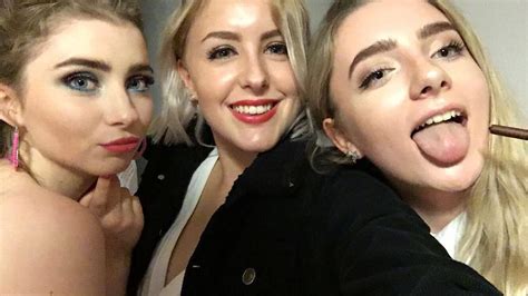Blonde Babes R TrueFMK