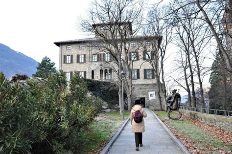 Itinerario Dei Castelli Della Valle D Aosta In Macchina Castello Gamba