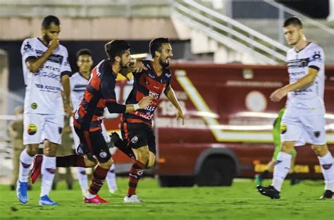 Campinense Sai Na Frente Mas Cede Empate Ao Botafogo Pb Que Segue Na