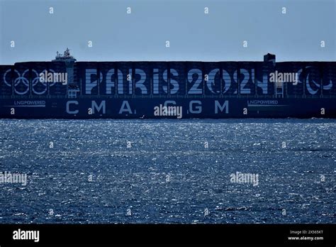 Vue générale de larrivée du porte conteneurs CMA CGM Groenland aux