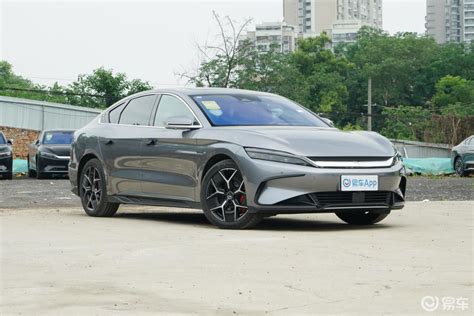 【比亚迪汉2022款创世版 Ev 715km 两驱尊荣型】报价图片 参数易车