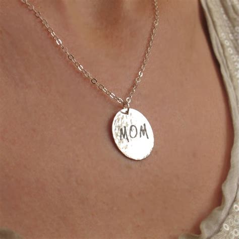 personalized mom necklace silver personalized necklace mom gift