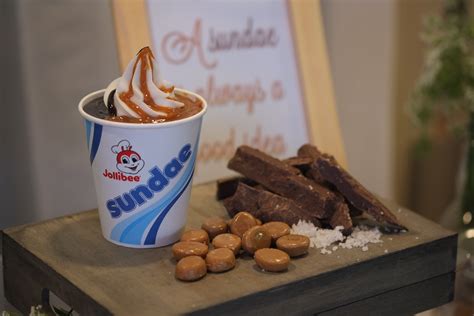 Double The Yummy... Jollibee Launches Their New 'Salted Caramel Choco Sundae'