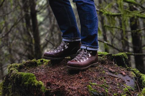 Buying Guide: Alpine Boots - From Squalor to Baller