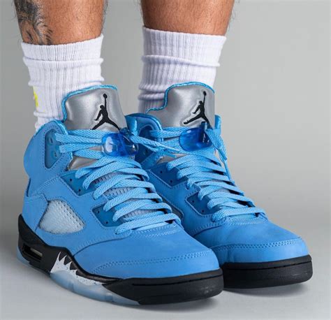 Giày Nike Air Jordan 5 Retro University Blue DV1310 401