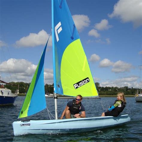 Single Handed Sailing Dinghy Fusion Fusion Sailboats Childrens