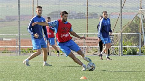 El Xerez Dfc Firma A Alberto Dur N