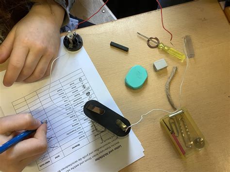 Wir Bauen Kleine Stromkreise Schule An Der Waldlehne