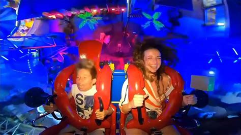 Slingshot Ride Girls Puppies 2 Youtube