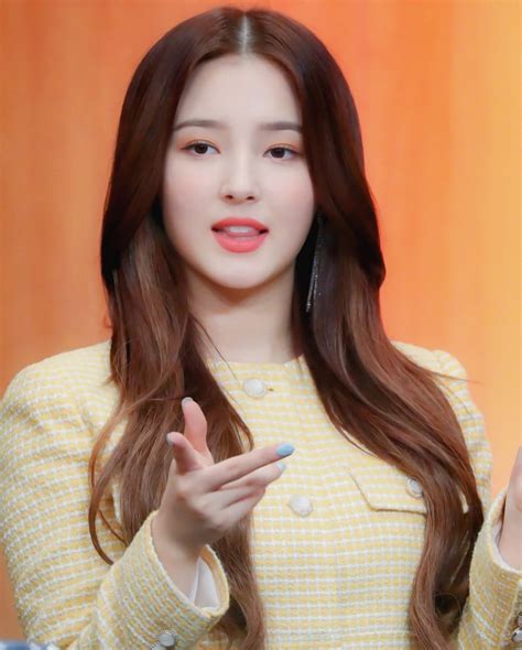 Nancy Momoland Profile Lodge State