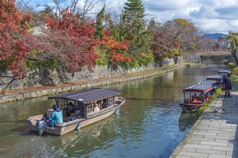 Idylliczny Krajobraz Kanału Hachimanbori W Japonii Omihachiman Jesienią