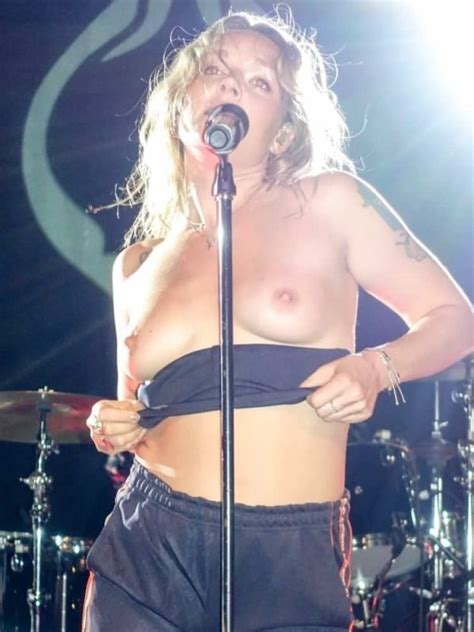 Stevie Nicks Nude Sexdicted