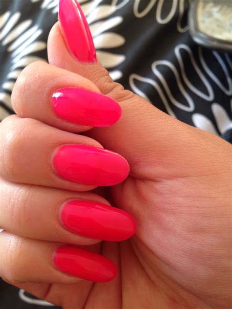 Oval Neon Pink Shellac Nails Perfect For Summer Pink Shellac Nails Pink Shellac Shellac Nails