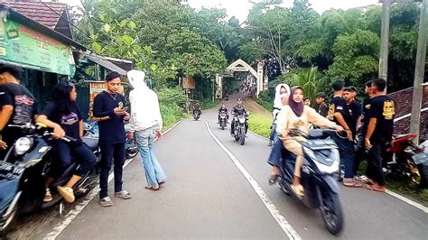 Ngabuburit Bulan Puasa Di Pedesaan Menelusuri Jalan Kadupandak Cijati