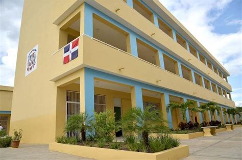 Embajador ante la UNESCO pide abrir escuelas en la República Dominicana