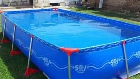 Así debes limpiar tu piscina de lona para que quede como recién