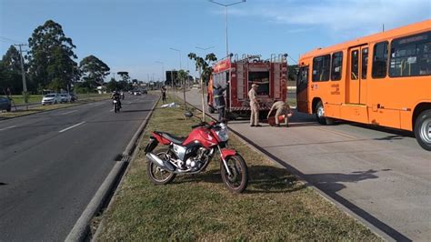 Motociclista morre e garupa fica gravemente ferida após moto bater