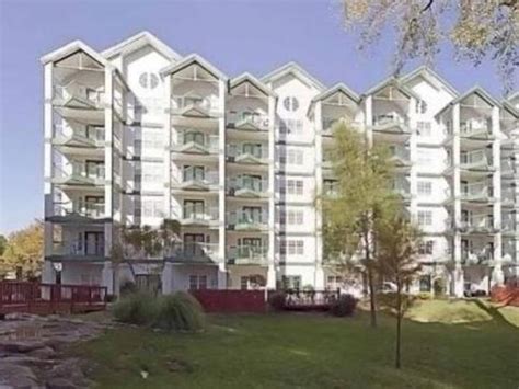 Surreys Carriage Place Resort In Branson Mo Room Deals Photos