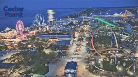 Cedar Point is Really pretty tonight, the Sky Ride is even going : r/cedarpoint