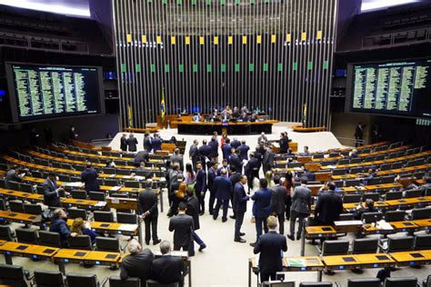 Congresso Aprova Reajuste Para Parlamentares Presidente Vice