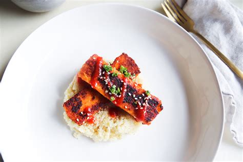 Sriracha Tofu Divina Balazo