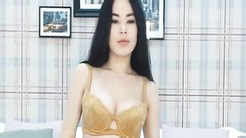 Asian Babe Is An Absolutely Mesmerizing Cam Show Cnn Amador