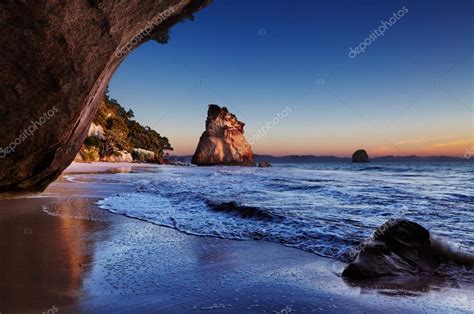 Cathedral Cove, New Zealand — Stock Photo © muha04 #109519726