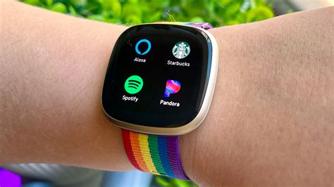 Apple Watch Se Vs Fitbit Versa 3 Which Smartwatch Wins Toms Guide
