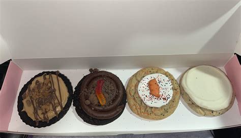 This purchase got me my first $10 Crumbl cash :) : r/CrumblCookies