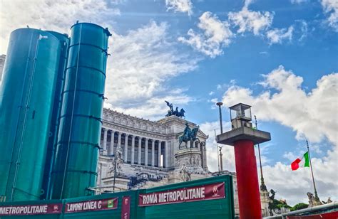 Roma Rinasce A Piazza Venezia Comitato Metro X Roma