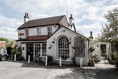 The Victoria Arms Fullers Pub And Restaurant In Binfield