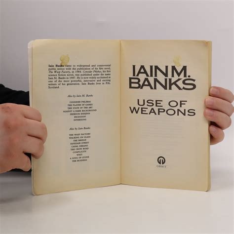 Use Of Weapons Banks Iain M Knihobot Sk