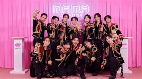 Penuh Haru Seventeen Raih Daesang Mama Setelah Tahun Debut