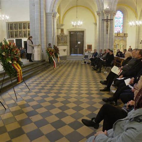 Volkstrauertag Gedenkstunde In Basilika Sankt Kastor In Koblenz Swr