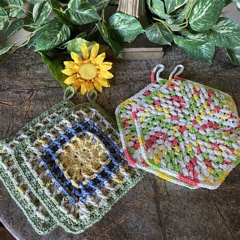 Crocheted Pot Holder Set Trivet Pot Holders Cotton Pot Etsy In 2020