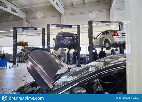 Murmansk, Russia - June 21, 2019: Service Center and Repair in Showroom with Cars of Dealership ...