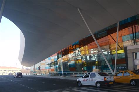 Fabric Structure Over Airport Entrance Architen Landrell