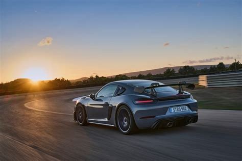 Revealed Porsche Cayman Gt Rs Edmunds