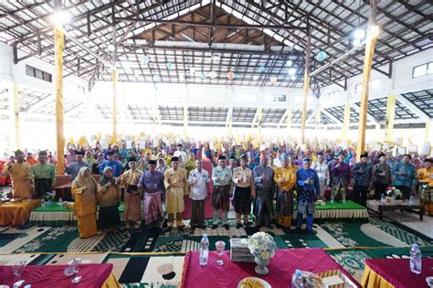 Guru Honorer Di Siak Terima Sk Pppk Dari Gubernur Riau Bkd