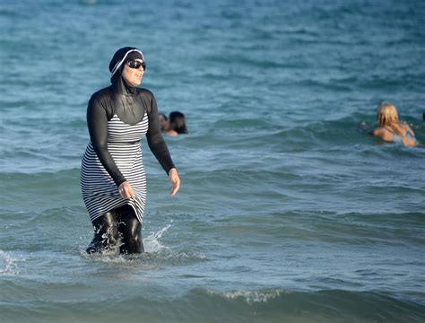 Voile Burqa Niqab Ce Que Dit La Loi En France Madame Figaro