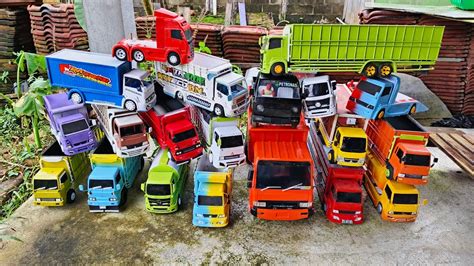 Menemukan Mobil Mobilan Truk Oleng Truk Box Truk Tangki Truk Towing