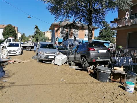 Alluvione Contributi Per Chi Ha Perso La Macchina O Il Furgone