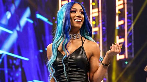 Adult Film Star Upset Over Wwe Refusing To Mention Sasha Banks On Raw Xxx During A Promo The