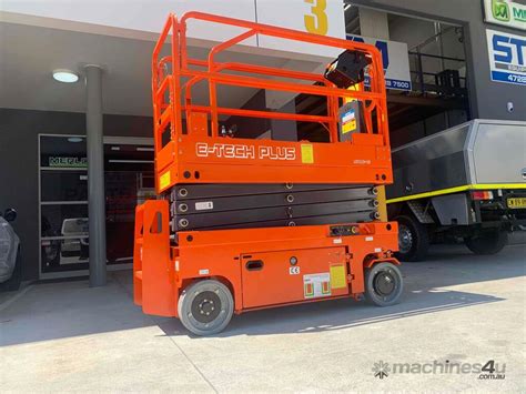 New Dingli S E Scissor Lift In Listed On Machines U