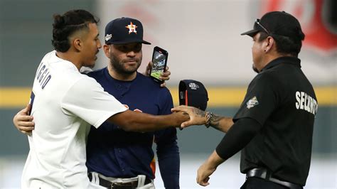 Jose Altuve Looked Oddly Chill About Astros Fan Running On Field