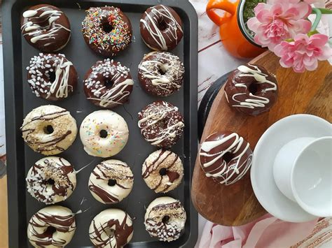 Donuts Al Horno Cubiertos De Chocolate