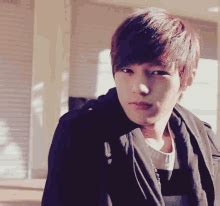 แอล มยองซ L Infinite Muah Kisses Discover Share GIFs